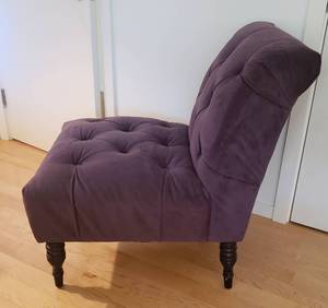lot 44 image: Tufted Purple Slipper Chair