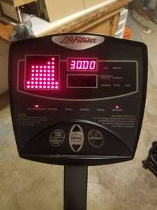 lot 47 image: Life Fitness X15 Elliptical Trainer