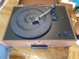 lot 78 image: Crosley Portable Turntable
