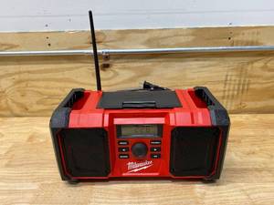 MILWAUKEE M18 18-Volt Lithium-Ion Cordless Jobsite Radio