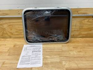 LEWMAR Low Profile Size 30 Rectangular Self Supporting Hatch