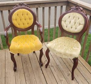 lot 53 image: Tufted Balloon Back Accent Chairs