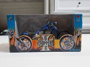 FUNLINE - MUSCLE MACHINES - JESSE JAMES - CHERRY CFL - 110 DIE CAST
