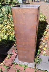 lot 188 image: Large Copper AshtrayPlanter