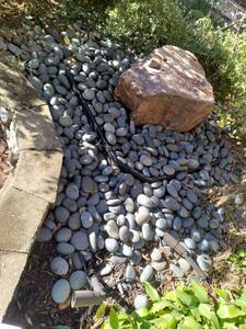 lot 193 image: Beautiful Heavy Rock Fountain