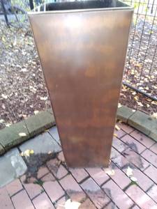 lot 1099 image: Large Copper AshtrayPlanter