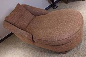 lot 69 image: Stunning Upholstered Chaise Lounge Chair
