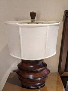 lot 75 image: Burly Ribbed Table Lamp
