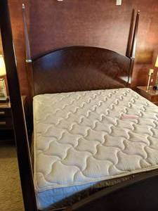 lot 4 image: Stunning Full HeadboardFootboard, Mattress, and Frame