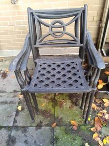 lot 144 image: Set of (4) Metal Outdoor Chairs 