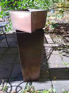 lot 149 image: Large Copper AshtrayPlanter