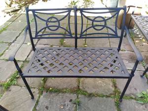lot 151 image: Ornate Metal Outdoor Bench 