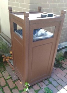 lot 160 image: Outdoor Garbage Can