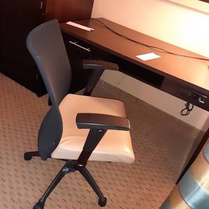 lot 541 image: Black and Tan Office Chair 