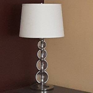 lot 583 image: Clear Bubble Table Lamp