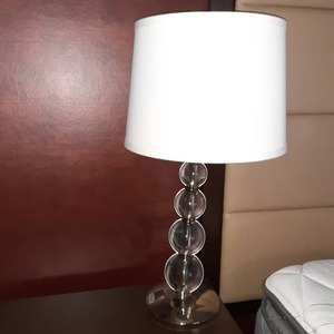 lot 577 image: Clear Bubble Table Lamp