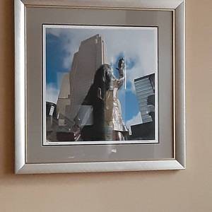 lot 585 image: Marys Toss Framed Wall Art