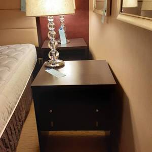lot 949 image: Dark Brown Nightstand and Clear Bubble Table Lamp
