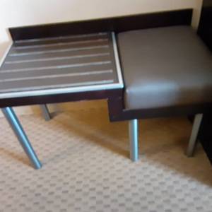 lot 814 image: Contemporary Luggage Bench