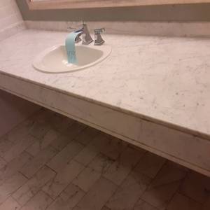 lot 819 image: Beautiful Large Bathroom Counter with Sink