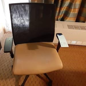 lot 834 image: Office Chair - Tan & Black