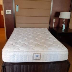 lot 844 image: Contemporary Padded Full Sized Headboard, Mattress and Frame