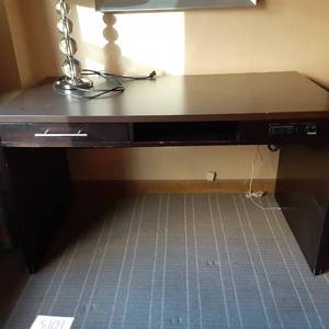 lot 932 image: Office Lot Desk & Bubble Lamp