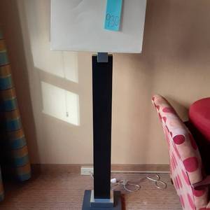 lot 930 image: Tall Square Black Lamp