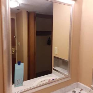 lot 1000 image: Beautiful Large Mirror