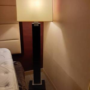 lot 1013 image: Tall Square Black Lamp