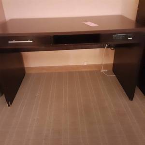 lot 1016 image: Contemporary Brown Office Desk