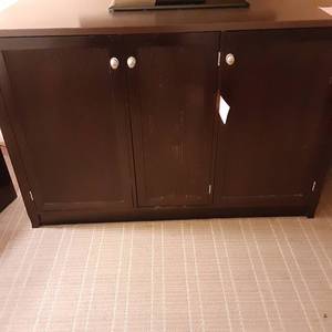 lot 1020 image: Gorgeous Large 3-Door CabinetTV Stand