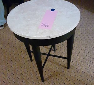 lot 1066 image: Beautiful Marble Circle Nightstand