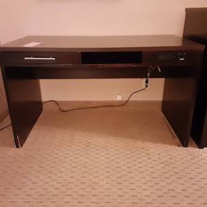 lot 1069 image: Contemporary Dark Brown Office Desk