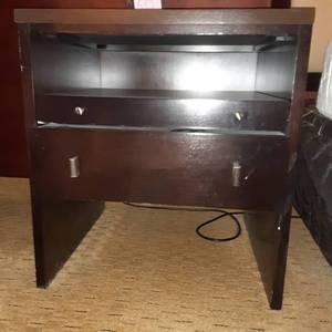 lot 538 image: Big Dark Wood Nightstand
