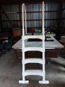 Pool Ladder (4-Foot Ladder Height)