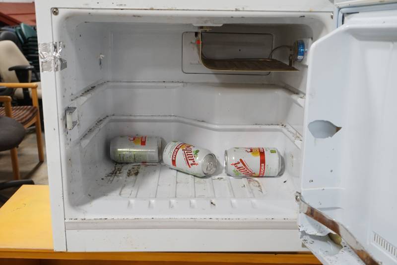 Mini fridge