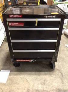 26 in. W 4-Drawer Rolling Cabinet Tool Box Chest in Gloss Black in good condition