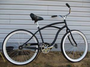 lot 11 image: Honest Tea Bicycle
