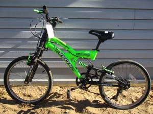 lot 35 image: Thruster Dirt Rager Bicycle