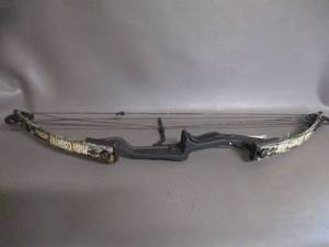 lot 41 image: Protech Compound Bow
