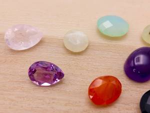 38 Carats of Mixed Gemstones - Opal, Amethyst, Oynx, and More