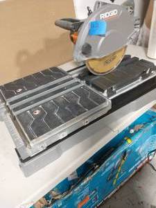 RIDGID 10 in. Wet Tile Saw with Stand