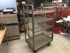 Rolling Wire Shelf Rack