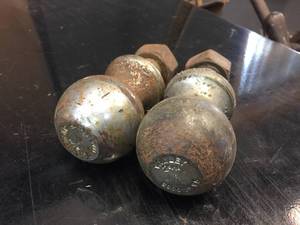 2 - 2 516 Ball Hitches
