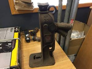 Antique Simplex No. 22 Railroad Jack