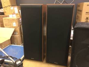 Pair Techics 3 Way Tower Speakers