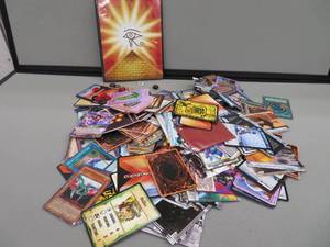 lot 13 image: COLLECTABLE CARDS