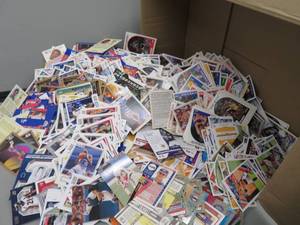 lot 23 image: COLLECTABLE CARDS