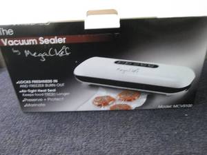 MegaChef Home Vacuum Sealer and Foo...